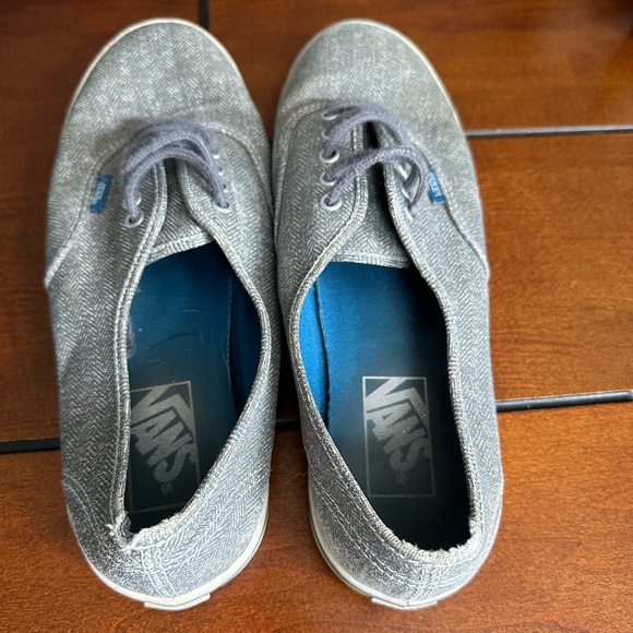 Size 9 gray vans - Picture 2 of 2